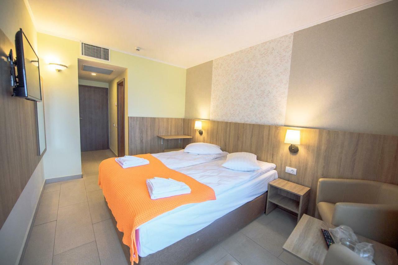 Hotel Piccadilly Mamaia Eksteriør bilde