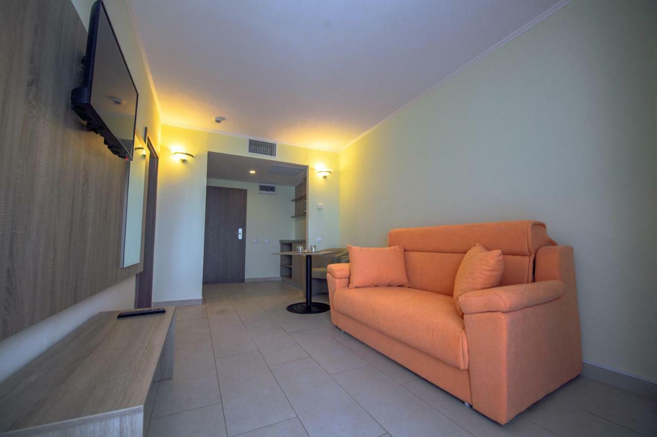 Hotel Piccadilly Mamaia Eksteriør bilde