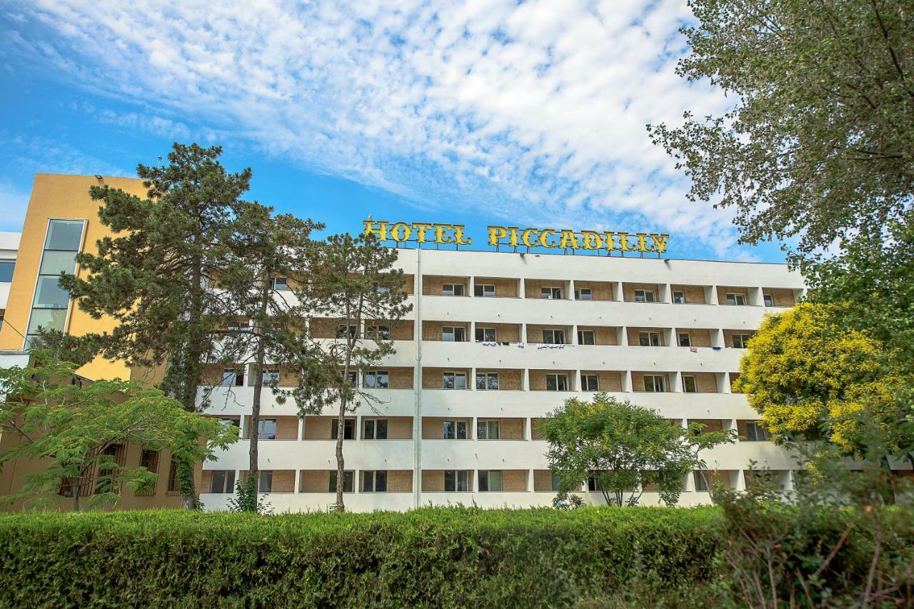 Hotel Piccadilly Mamaia Eksteriør bilde