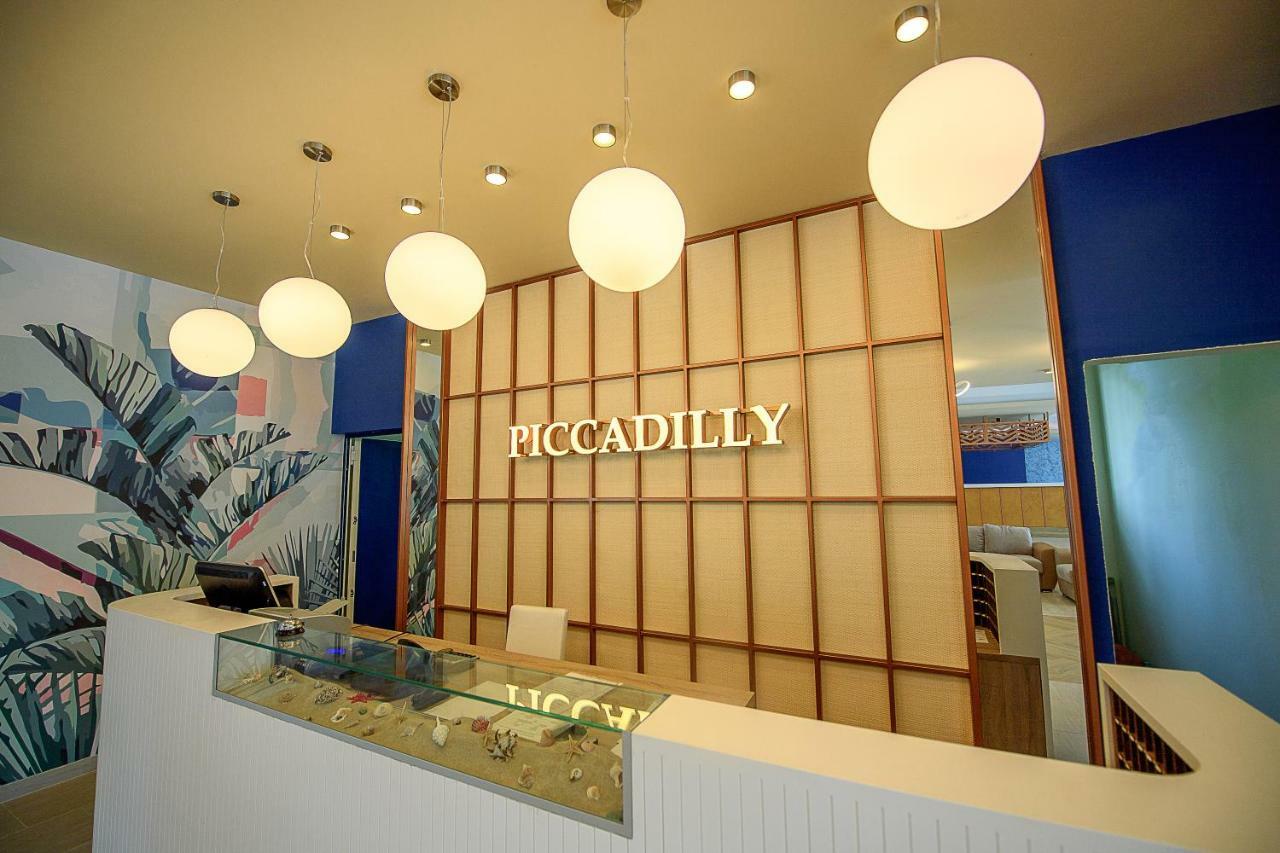 Hotel Piccadilly Mamaia Eksteriør bilde